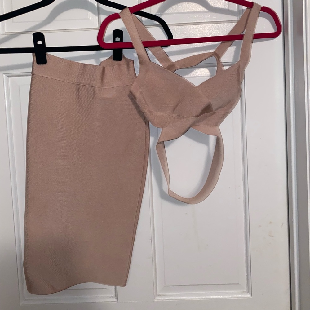 BEIGE 2 PIECE SKIRT/CROP SET- Size S